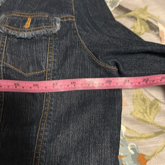 Dark Denim Jacket with Floral Lining, Size Xl - Picture 8 of 9